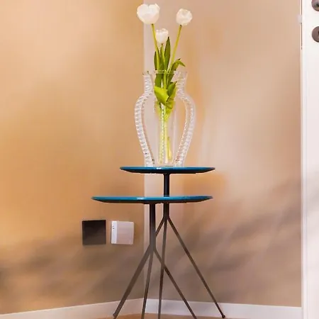 Meh Luxury Centre Bari