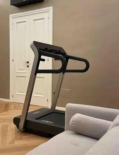 Meh Luxury Centre * Bari