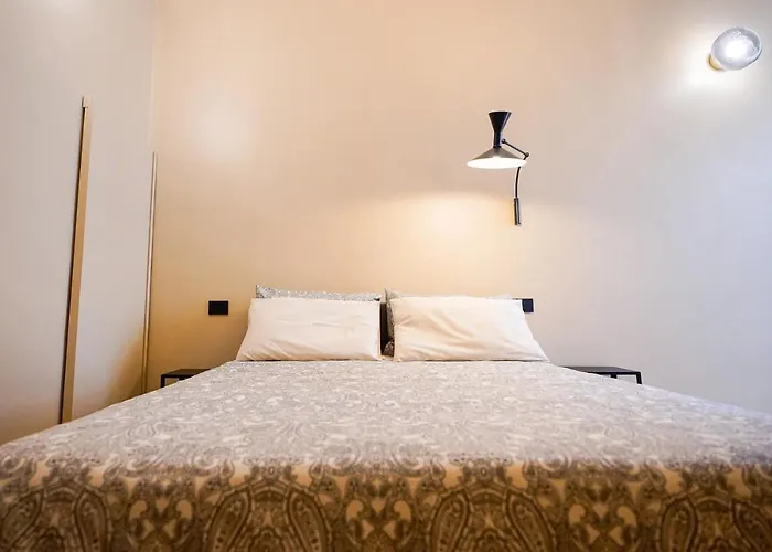 Meh Luxury Centre Apartamento *