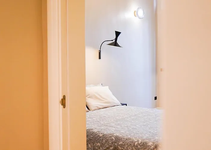 Meh Luxury Centre * Bari